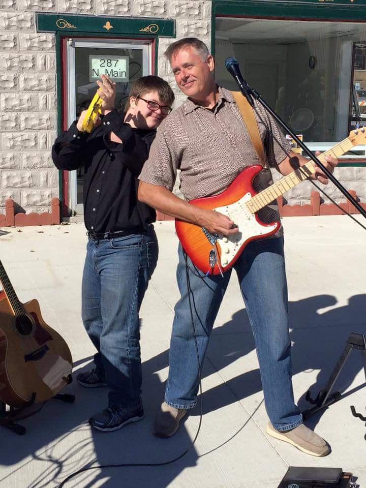 JoeJusticeLive's tweet photo. Fun at the Renaissance at Roanoke http://t.co/LDh4T9C8Zo