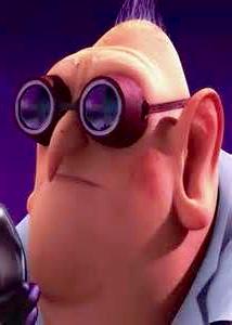 _singletonjoe's tweet photo. Dad moved during my panorama of the rugby last night and it turned him into Dr. Nefario #despicabledave http://t.co/amtf2RFC1k
