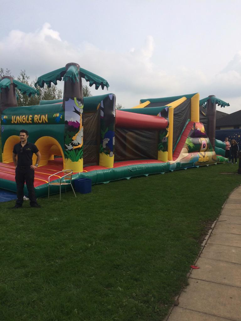 jbjcr_durham's tweet photo. Jungle Run outside the bar! #ButlerFair http://t.co/rvo51lT3cU