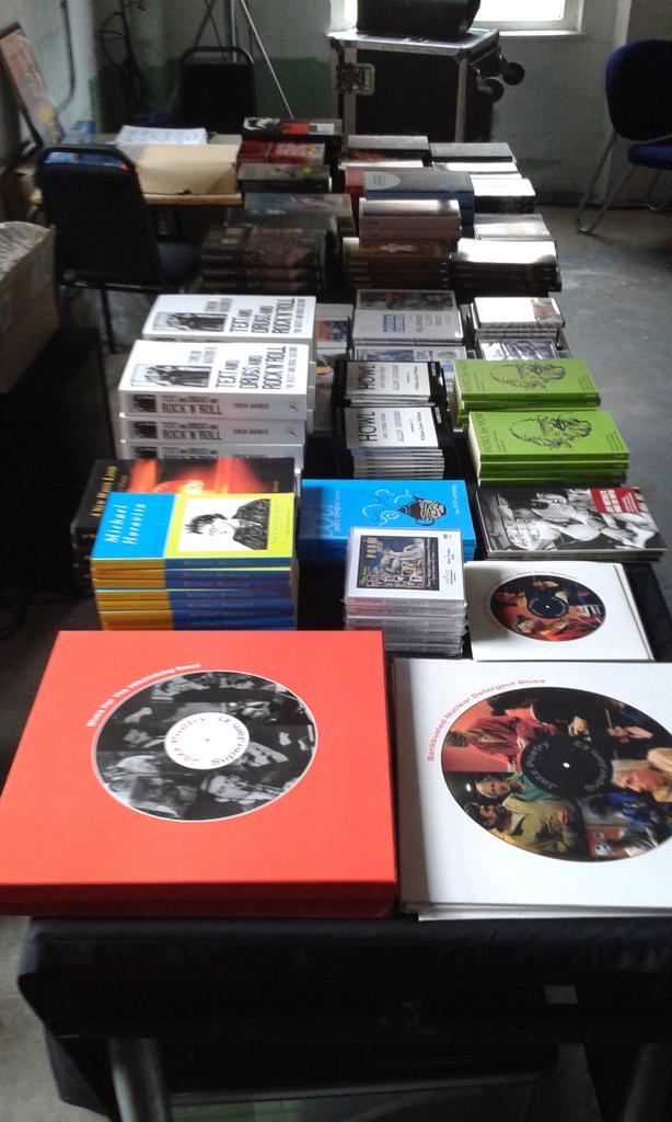 Route_News's tweet image. Beat feel to our small in Manchester today @StillHowling