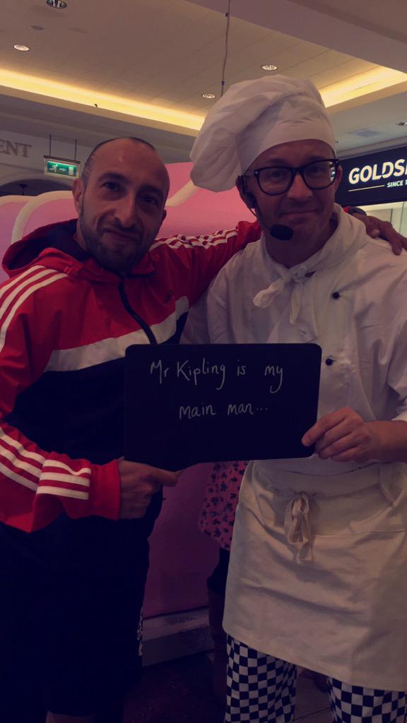 gangewifre1's tweet photo. #fabulouslyfancy hanging out with the main man http://t.co/2nst4PpXvs