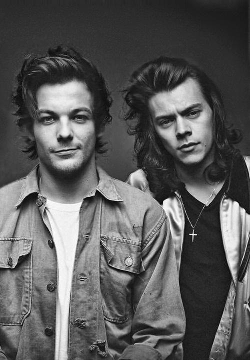 sugarcoatbaby's tweet photo. Louis is getting married to Harry obviously
like can you feel the love? cause i do
#LouisIsGettingMarried http://t.co/7tOFgOmCiG