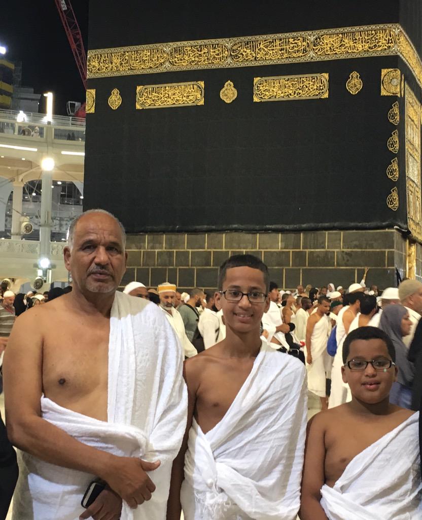 IStandWithAhmed's tweet image. #Mecca with my family.