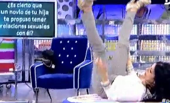 Ecoteuve's tweet photo. Sexo, confesiones íntimas y flatulencias en directo: así fue el #PoliMaite de Maite (#GH16) http://t.co/rB9iOnk2Ea http://t.co/XjtgsBtiCE