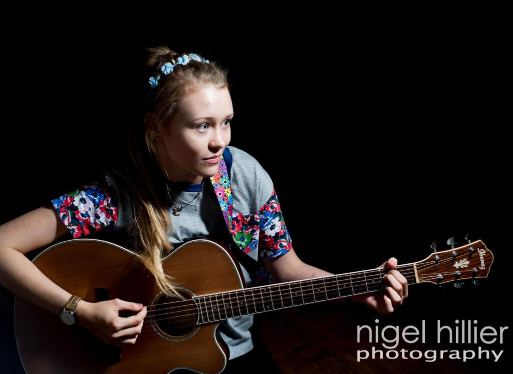 behindopenmic's tweet image. “The second I start singing, I’m totally fine” behindtheopenmic.wordpress.com/2015/10/10/the…