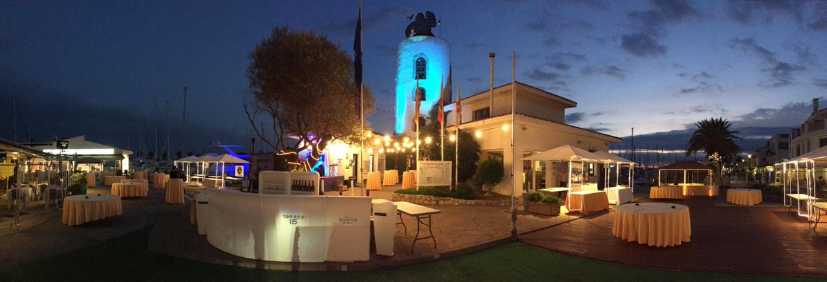 portdesitges's tweet photo. Os dejamos algunas imágenes dl cena de inauguración del @sitgesfestival que organizamos ayer https://t.co/B9OwuESLxX http://t.co/Ant6F9hzq1