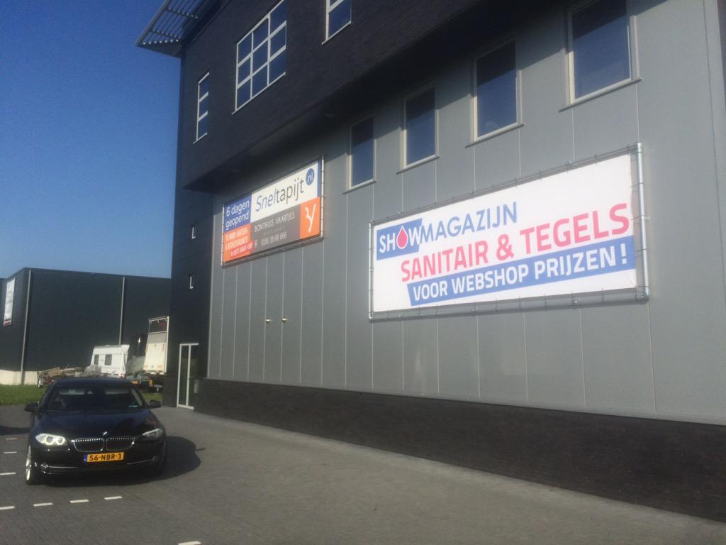 KruittorenHsslt's tweet photo. #Showmagazijn welkom in #hasselt http://t.co/aaE6ETCZ0D