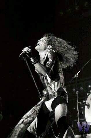  Happy Birthday David Lee Roth! 