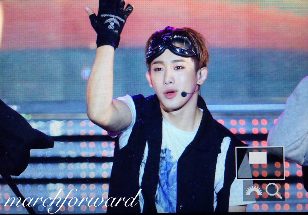 Marchforward_WH's tweet photo. 151010 MBC 프라임콘서트 
#원호 #MONSTA_X 
#몬스타엑스 #WONHO 
#신속히  @OfficialMonstaX http://t.co/g872qXIT5a