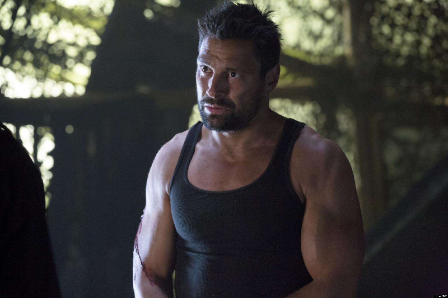 Happy birthday to a gawjussas hell bloke Manu Bennett!!! 