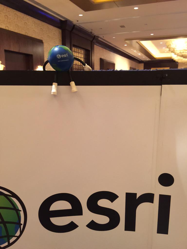 MeganMstarr's tweet photo. Globey is taking it all in #Globeyvantagepoint #perksofbeingaglobe #EsrimeetsSASE #SASENC2015 http://t.co/vSPme54vFo