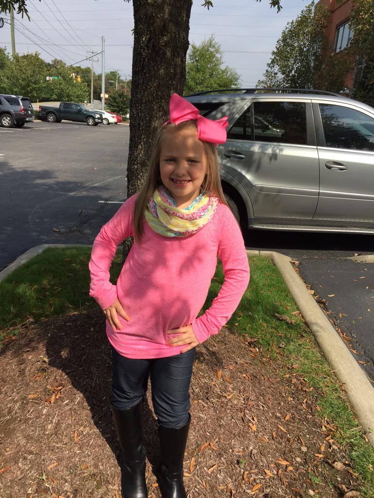 shanhall30's tweet photo. My sweet, sassy, smart, golden hearted, love of my life. #fromyesterday #7goingon17 http://t.co/SDau34Di4X