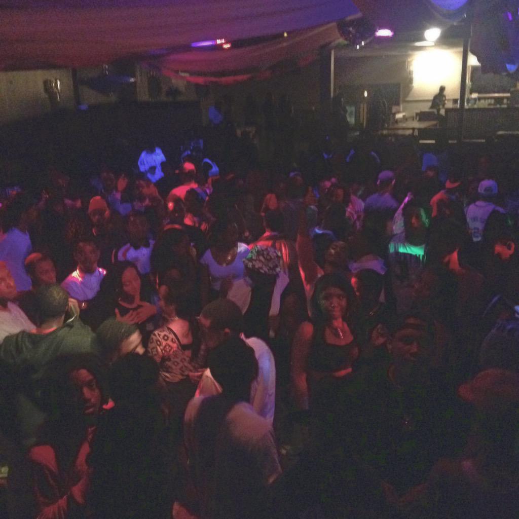 FameCEvents's tweet photo. #WMUIceBreaker Lastnight 🔥 Had Western Goin All The Way Live ‼️ http://t.co/y8rDvpuQQR