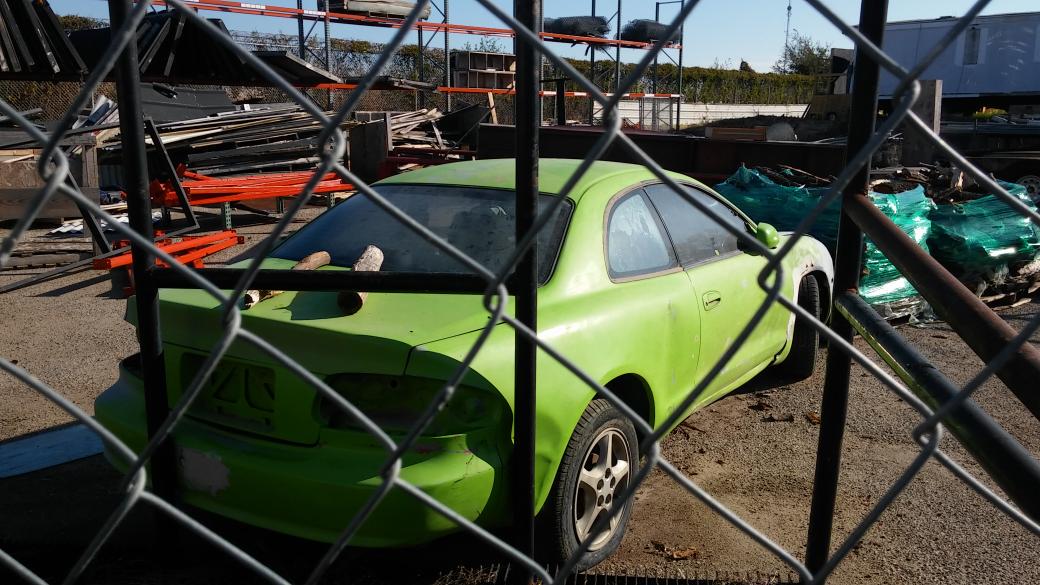 manbat33's tweet photo. Found me a ten second car on set. #QuarterMileAtATime #FilmingStuff #PaleTheMovie http://t.co/6skb6NiU7M