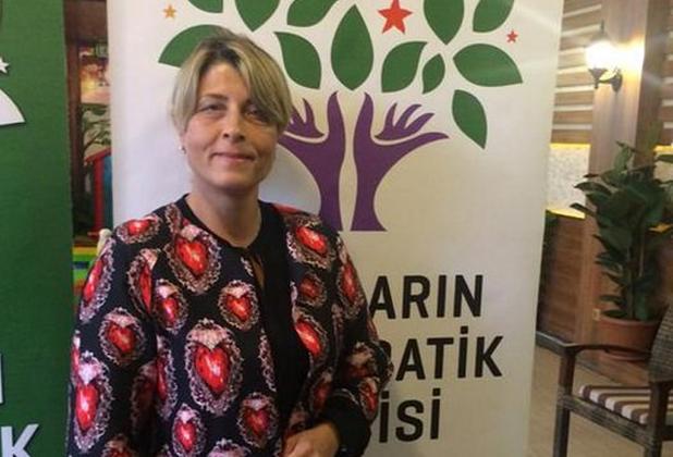 cnnturk's tweet photo. HDP'nin milletvekili adayı da hayatını kaybetti!  http://t.co/w3Hs4o2iGT http://t.co/ETRQH3t1yF