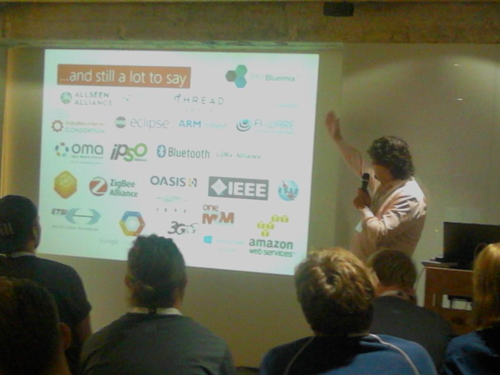 elenaArraez's tweet image. Learning about #IoT myths and truths. Inspirational talk by @BrunoCendon at @IEbusiness #futureHacks