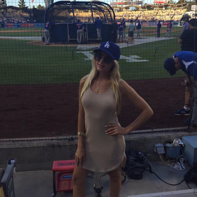 Go @Dodgers http://t.co/8No8JroiM3<a class="tags" target="_blank" title="On Twitter" href="/?out=eyJ0eXAiOiJKV1QiLCJhbGciOiJIUzUxMiJ9.eyJpYXQiOjE3MjA5MTE5MDMsImlzcyI6InR3cG9ybnN0YXJzLmNvbSIsIm5iZiI6MTcyMDkxMTkwMywiZXhwIjoxNzUyNDQ3OTAzLCJyZWRpcmVjdF91cmwiOiJodHRwczovL3R3aXR0ZXIuY29tL0RvZGdlcnMifQ.xfZhN-DX4HKDkQwG7zbF_85F6gu6jWXZbk0lqxMrMJAU3z05VezVcOO0wISbm2VdA5V-z8S_GjJOu57A5t4OUA">@Dodgers</a><a href="/tag/brogrammers"class="tags"><span>#brogrammers</span></a>