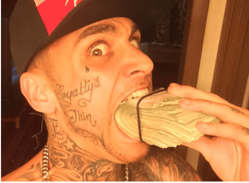 Photo of the Day: Ohio Man Robs Bank, Posts This Pic to Facebook, Is Immediately Arrested
clevescene.com/scene-and-hear…