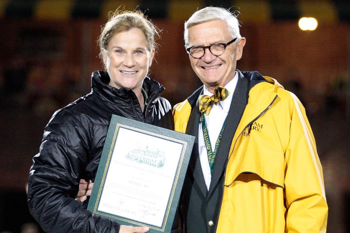 williamandmary's tweet image. MT @WMNews: Jill Ellis '88 honored as Tribe Champion for Life - ow.ly/SLAzX via @TribeAthletics @wmalumni