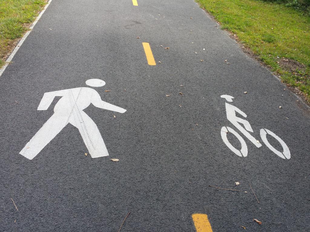 shellwelness's tweet image. Move well. Be well.  How well do you move? #shellwellness #wellness #movewellbewell