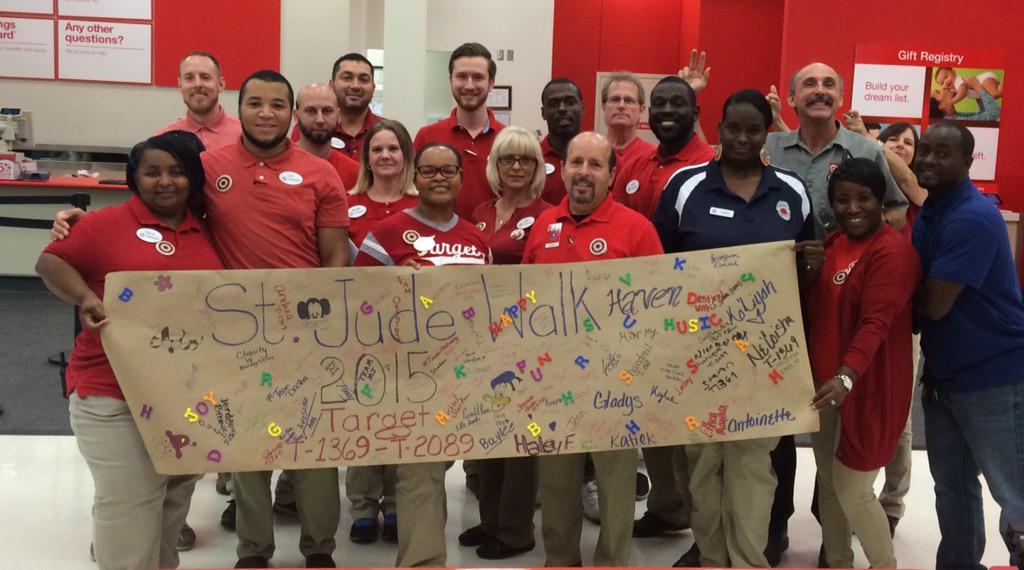 Duke_S93's tweet photo. #1369 huge turnout at the St. Jude walk! We are #1team thanks to everyone who attended! #teamworkmakesthedreamwork http://t.co/uZwLrH3IT4