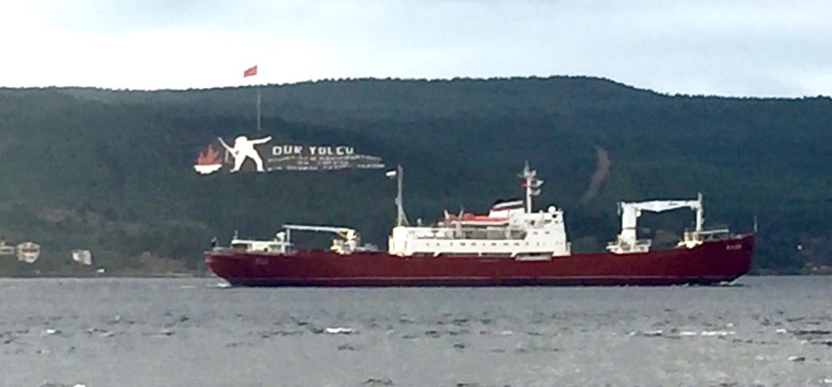 #ВМФ Amguema class cargo ship, Severomorsk based NF's 'Yauza' transits the Dardanelles, 15:25GMT. pic via <a href="/LeCetin/">Levent Cetin</a>