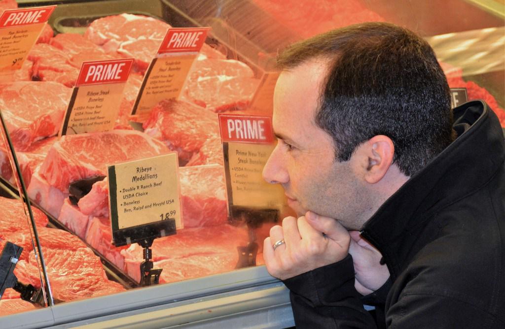 RichonomicsBlog's tweet image. Should Have Grilled a Steak: Financial Peer Pressure richonomics.com/financial-peer…