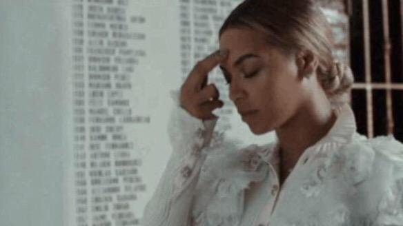 FilthyFemale's tweet image. When a boy says "what you talking about?" After sending him a whole paragraph explaining why you‘re mad.