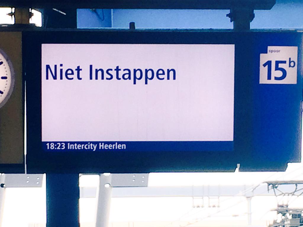 jaclinedekort's tweet photo. Vandaag voor het eerst met mijn #NS businesscard onderweg.... Wat een welkom:-) http://t.co/FWGMGtDWcD
