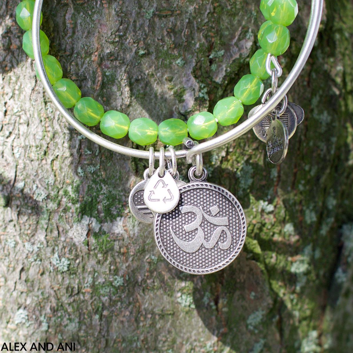alexandani's tweet photo. Save $5 off September #banglesofthemonth in ALEX AND ANI stores or online with code PEACE > http://t.co/E83vlD8rvo http://t.co/oJ7bIEk2Nk