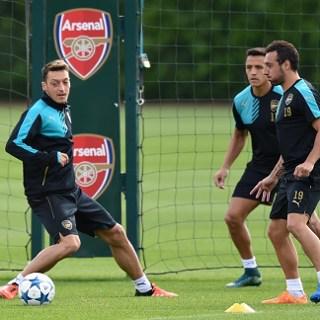 Olympiakos, Laga Wajib Menang The Gunners de.tk/Vkf5Tg via <a href="/detiksport/">detiksport</a>