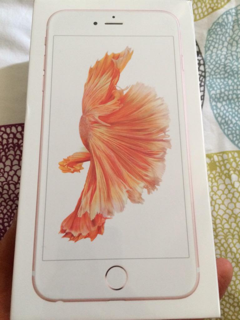 loukellyuk's tweet image. @O2 Just about to set up my new toy!😂#iPhone6sOnO2