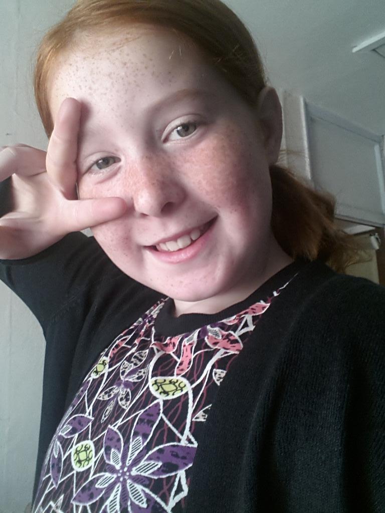 zena_alexia's tweet photo. Love my baby cousion poppi she is such a poser lol
PS she learns from the best ( me ) http://t.co/2DfDCtmhDL