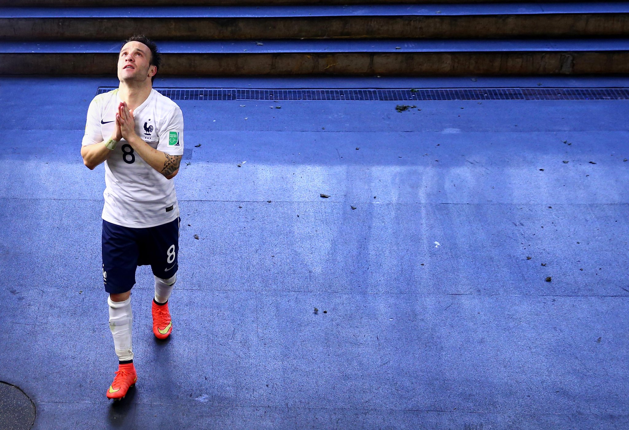 Happy 31st birthday to midfielder Mathieu Valbuena! Bon anniversaire!
 