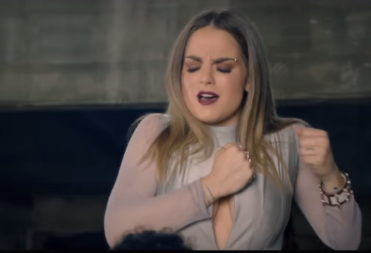 megammadness's tweet photo. #JojoIsBack and she's frickin' killing it! Love her! #WhenLoveHurts @iamjojo #FingerTutting http://t.co/xWBkI2rjUw http://t.co/LVdqclkPu2