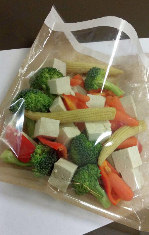 DinnerIsDone's tweet photo. Cook w #ReadyChefGo #CookBags and #LunchIsDone in 3 min - more time 4 drinking beer this #NationalDrinkBeerDay http://t.co/cyY61NGf5c