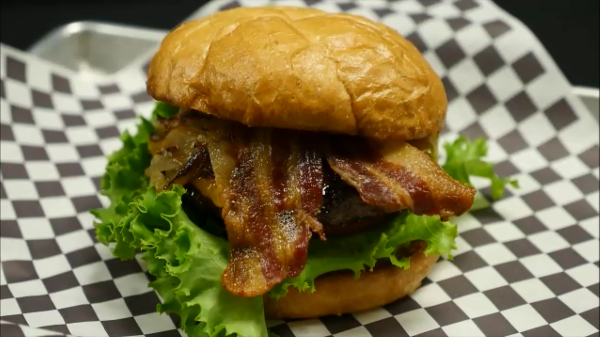 SwinomishLodge's tweet photo. Just two days left to enjoy the Closing Time, before the new Bourbon Bacon Burger hits the block. #Burgerofthemonth http://t.co/l1H0JgK421