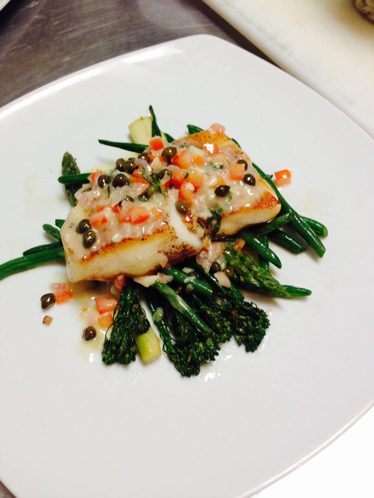 #lunchtime with #restaurantcinq and #lacolombedor #salmonfilet #alwayshungry