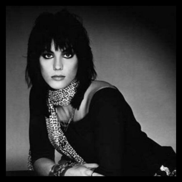 ToniandGuyIE's tweet photo. #MondayMuse Singer & icon, Joan Jett.. #StopFittingIn #BreakTheRules #hair #style #music #fashion http://t.co/2NnbWIIKBe