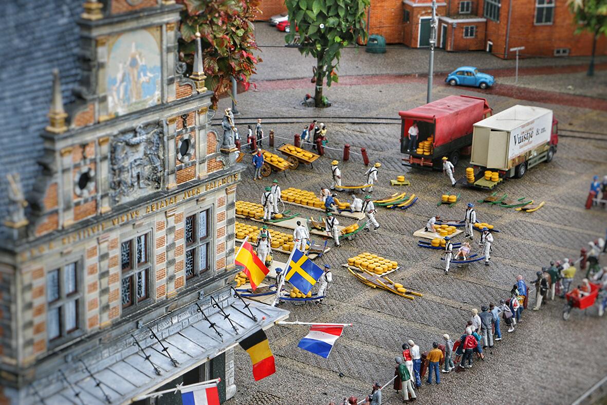 DaisyPioneer's tweet photo. 22 plekken in #Madurodam waar ik ook ben geweest als #ExpediaPioneer http://t.co/ePgBmbxlPD
#reisblog #nederland http://t.co/tAtbefb2HO