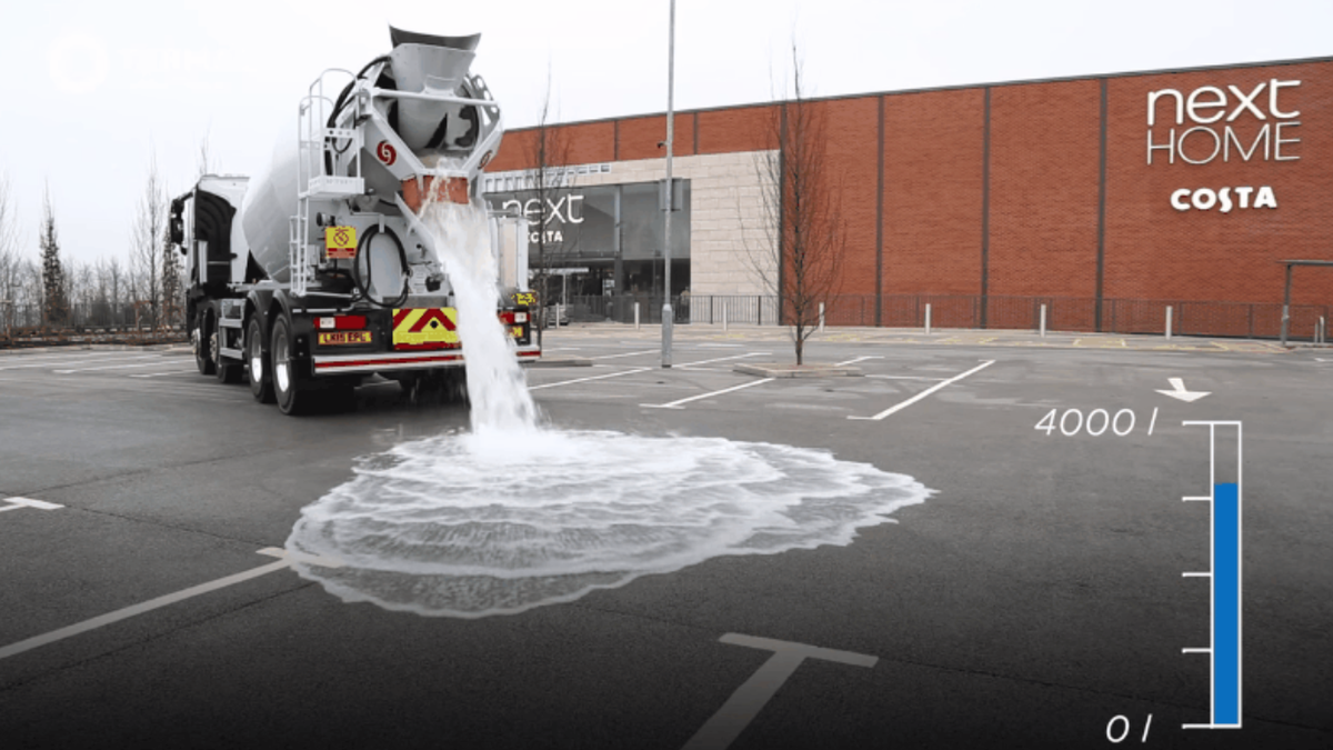 Gizmodo's tweet photo. Watch this magical concrete slurp up 1,000 gallons of water in a minute http://t.co/nGkcOVWUrF http://t.co/LqyBhniDXG
