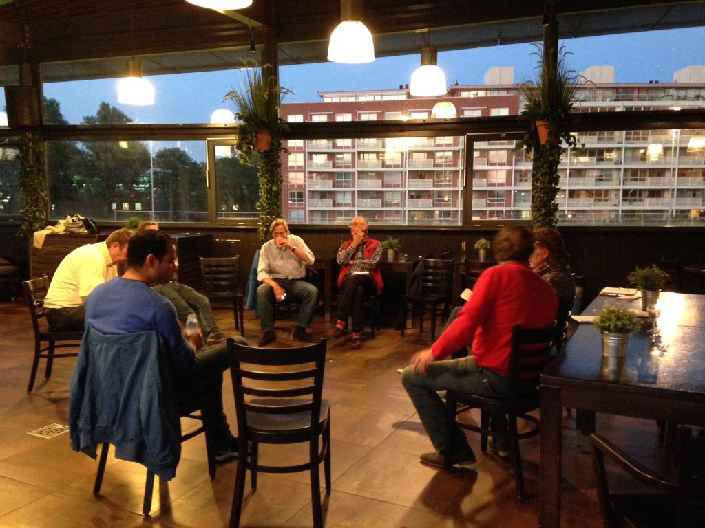 Samen met bestuurders van Haagse sportverenigingen in gesprek over toekomst van sport in de stad. #BTDH15 #DenHaag