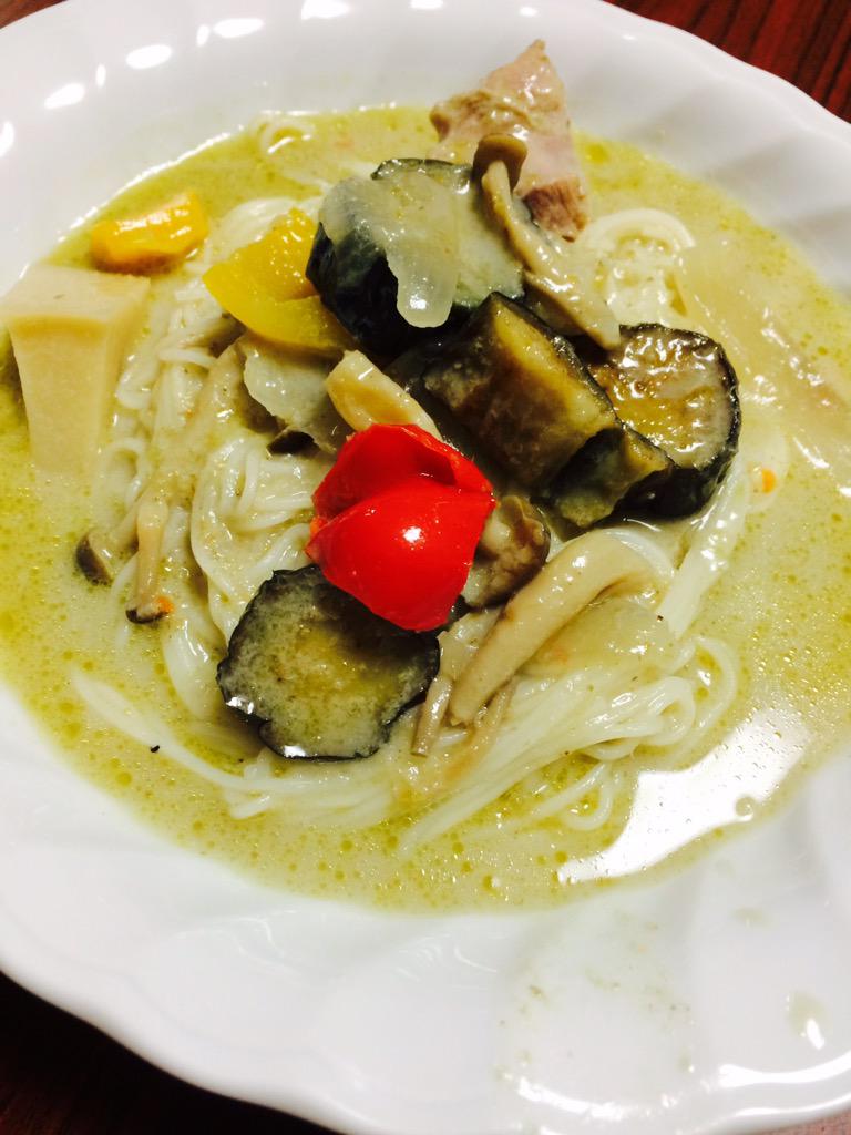 次の日はグリーンカレーそうめん