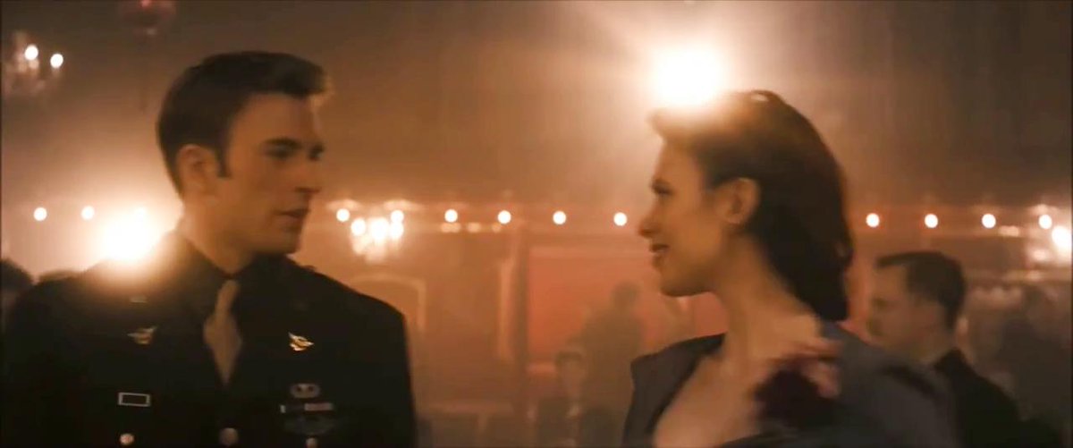 RogersSteveCapi's tweet photo. Real Me and Peggy Carter http://t.co/Lt4MrIK5AC