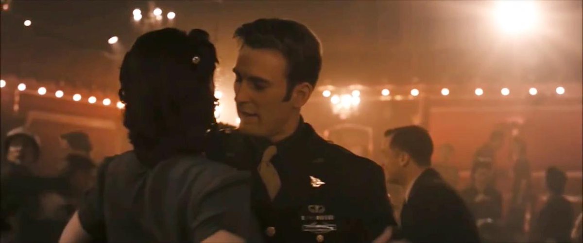 RogersSteveCapi's tweet photo. Real Me and Peggy Carter http://t.co/Lt4MrIK5AC