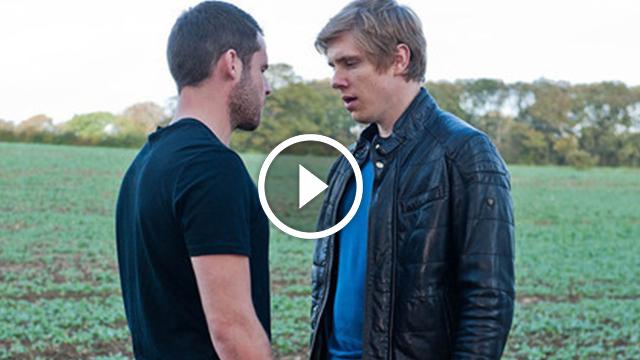 emmerdale's tweet image. VIDEO: See how it all started - when Robert and Aaron started their affair #Emmerdale

itv.com/emmerdale/extr…