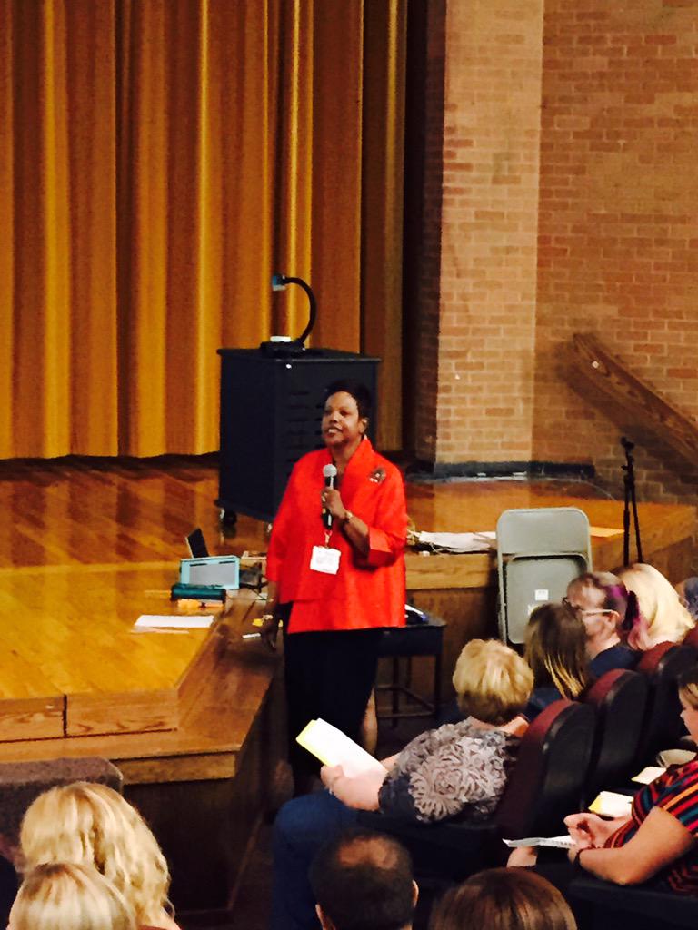 kaylaandersen's tweet photo. MCC engaged with Marcia Tate this afternoon!  #mdecengaged @ndmdec http://t.co/prcCilZP6I