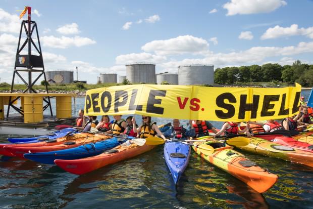GreenpeaceUK's tweet image. VICTORY: 3 Years of #PeoplevsShell &amp;gt;&amp;gt; greenpeace.org.uk/blog/climate/v…