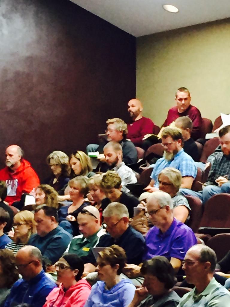 kaylaandersen's tweet photo. @mc_upton engaged in Tate's brain strategies!  @ndmdec #mdecengaged http://t.co/vIkBkEXPoz