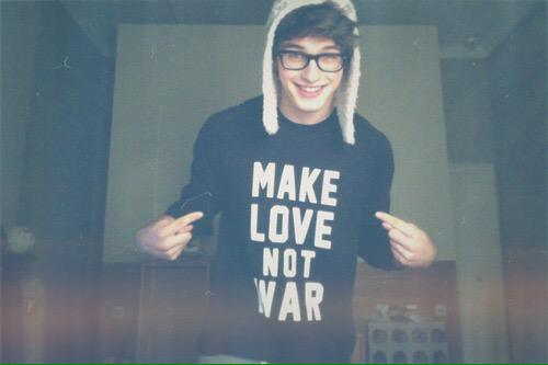 Make love! Not war